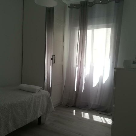 Calle Betsaida, Estacion Maria Zambrano Малага Экстерьер фото